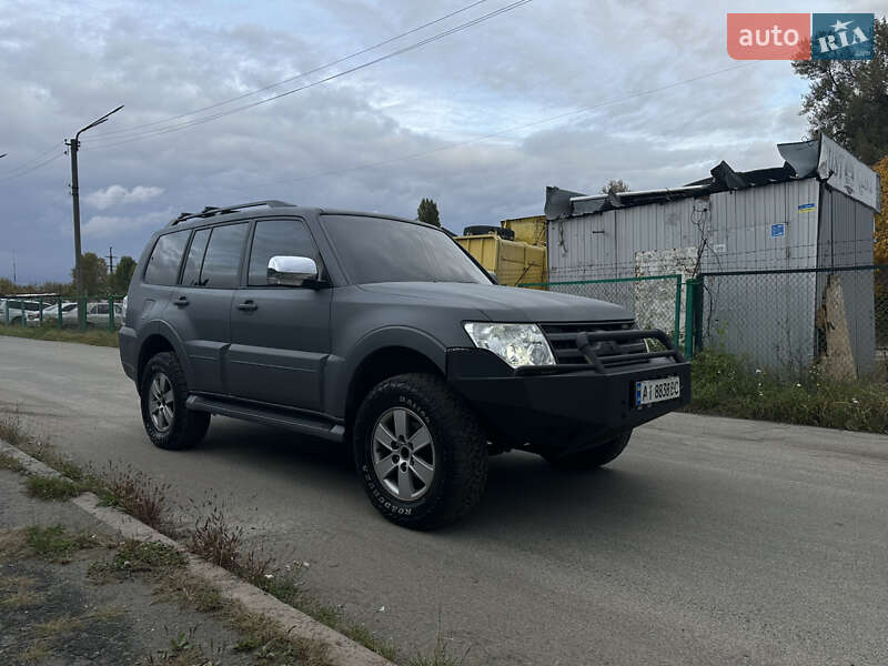 Mitsubishi Pajero 2008