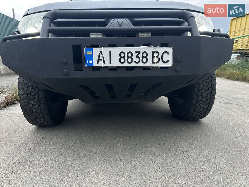 Mitsubishi Pajero 2008