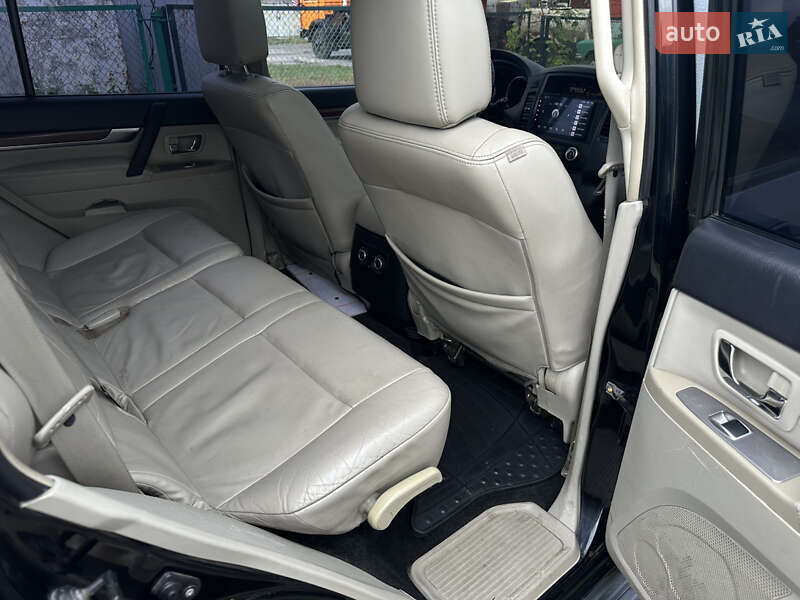 Mitsubishi Pajero 2008