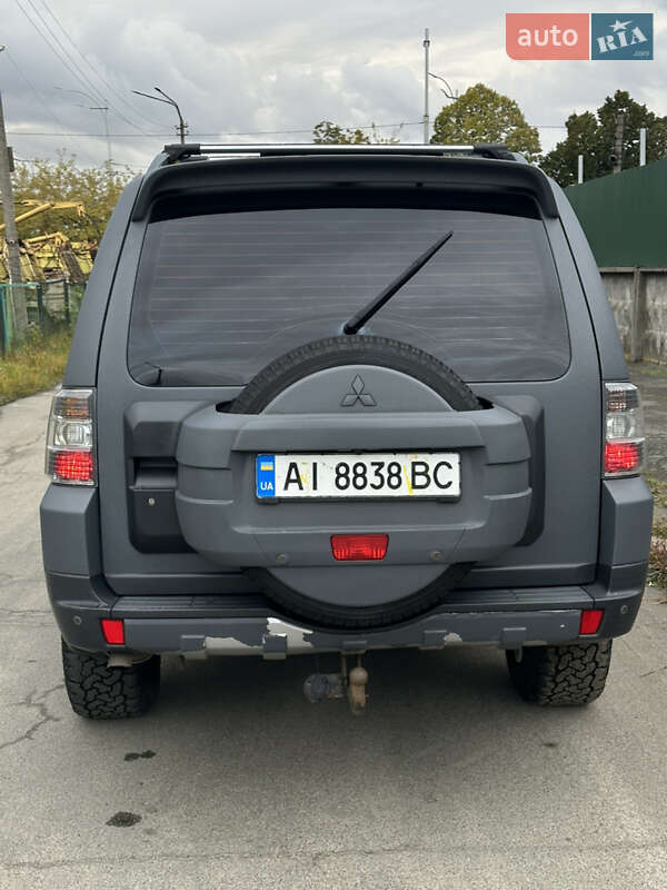 Mitsubishi Pajero 2008