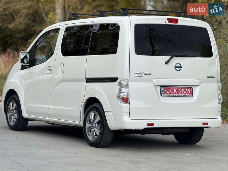 Nissan e-NV200 2014