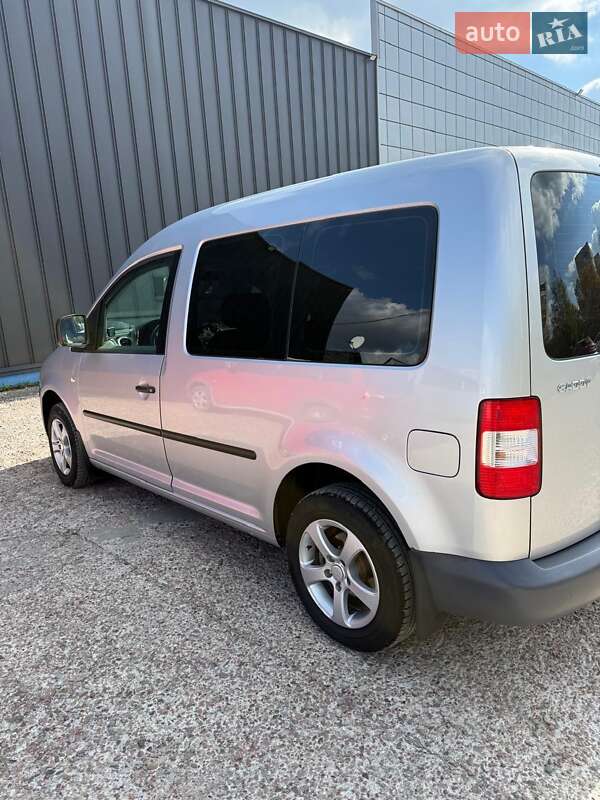 Volkswagen Caddy 2009