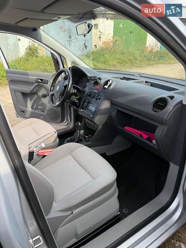 Volkswagen Caddy 2009