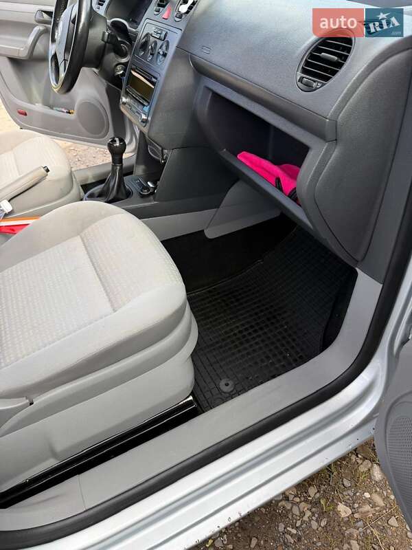 Volkswagen Caddy 2009