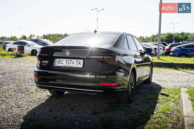 Volkswagen Jetta 2019