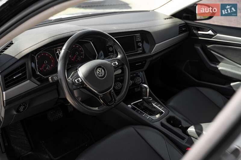 Volkswagen Jetta 2019