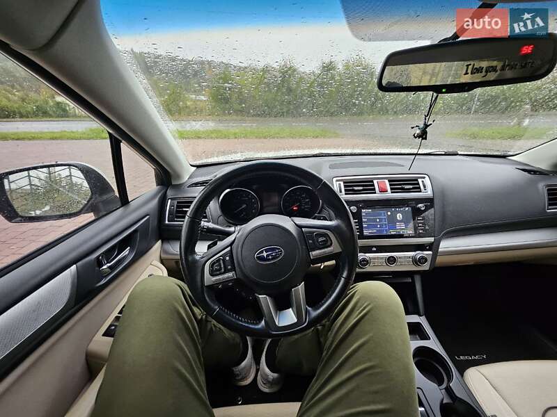 Subaru Legacy 2015