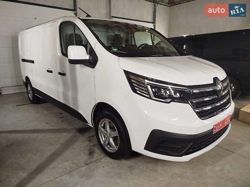 Renault Trafic 2023