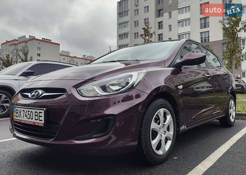 Hyundai Accent 2011