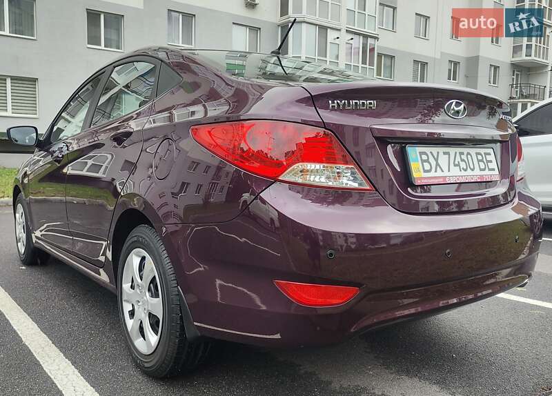Hyundai Accent 2011
