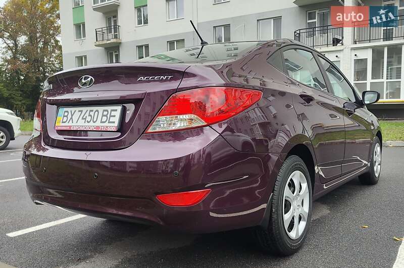 Hyundai Accent 2011