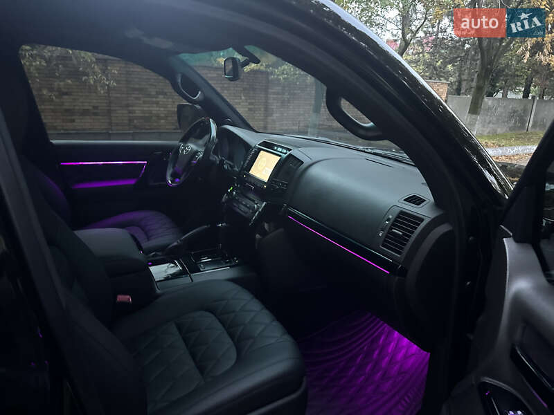 Toyota Land Cruiser 2008