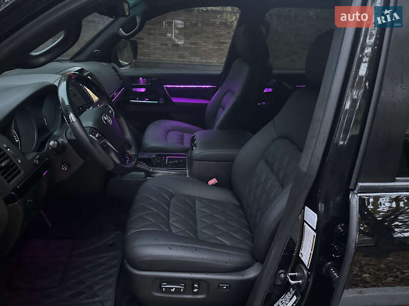 Toyota Land Cruiser 2008