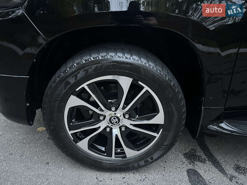 Toyota Land Cruiser 2008