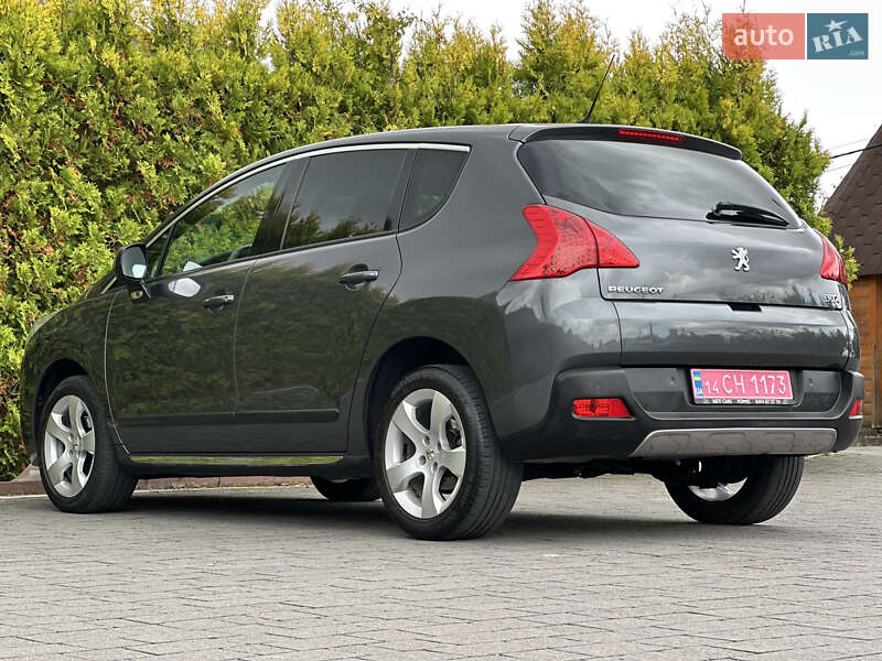 Peugeot 3008 2011