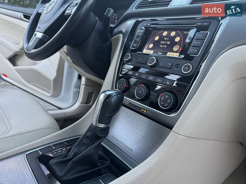 Volkswagen Passat 2014