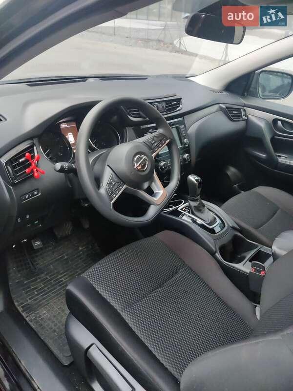 Nissan Rogue Sport 2020