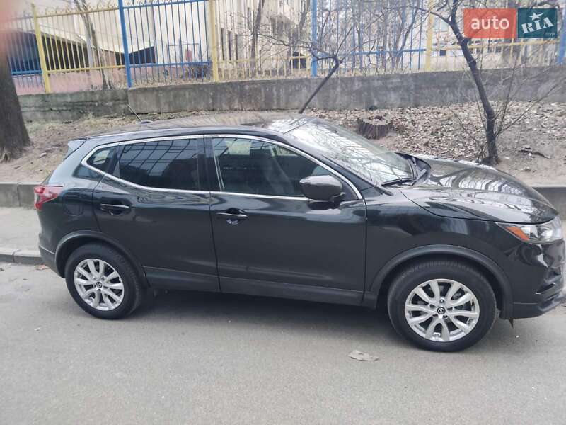 Nissan Rogue Sport 2020