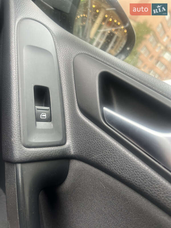 Volkswagen Golf 2010