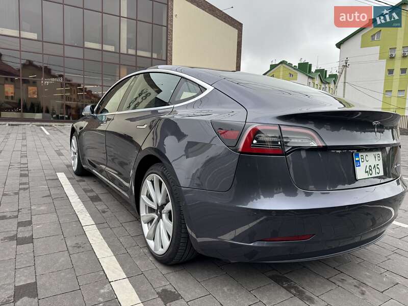 Tesla Model 3 2018