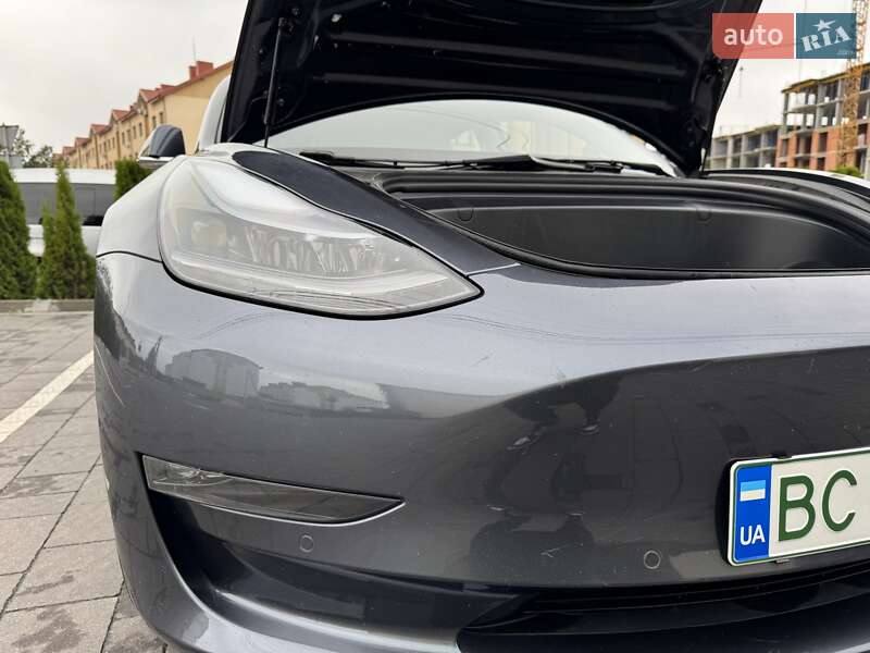 Tesla Model 3 2018
