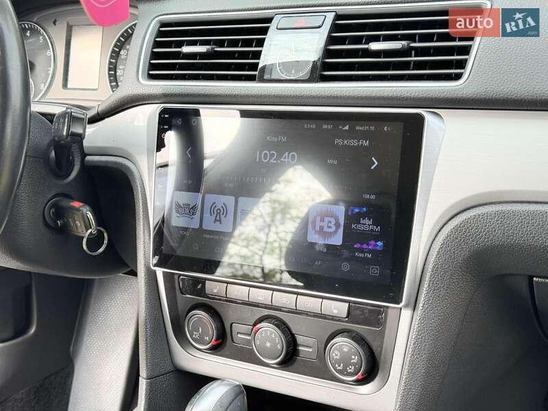 Volkswagen Passat 2014