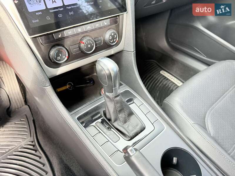 Volkswagen Passat 2014