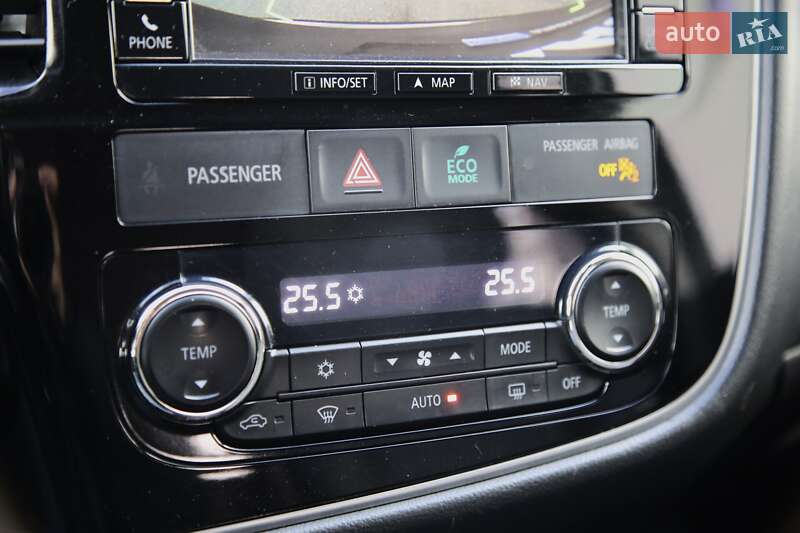 Mitsubishi Outlander 2015