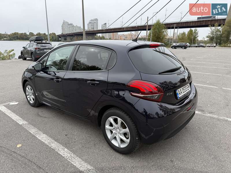 Peugeot 208 2019