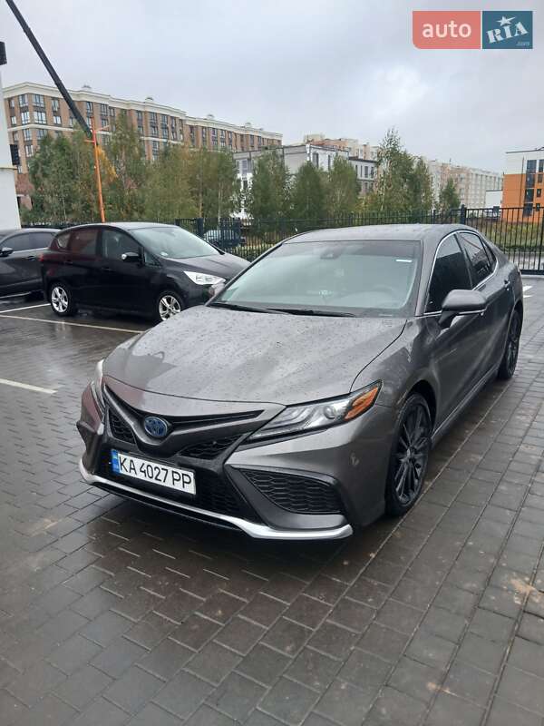 Toyota Camry 2022