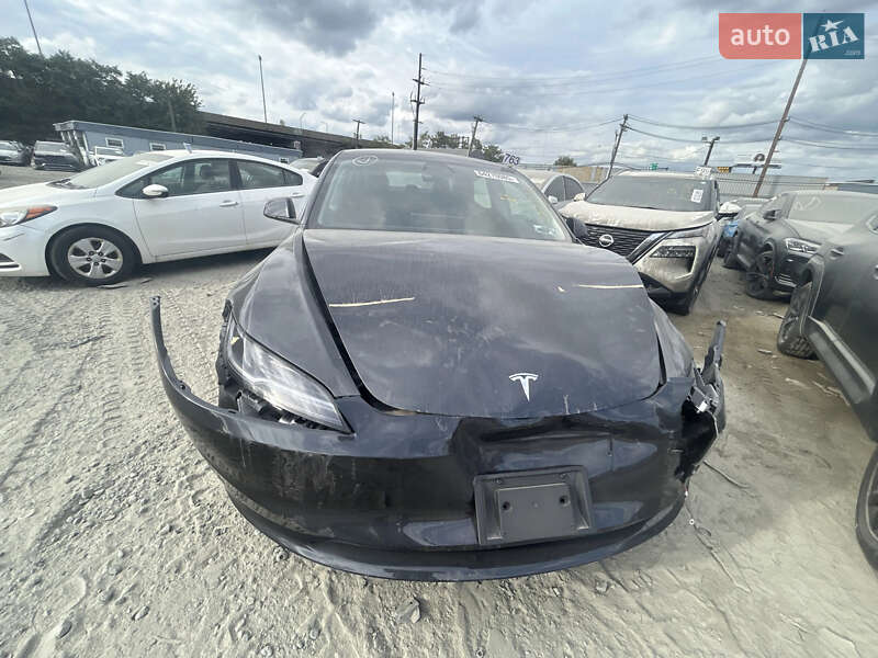 Tesla Model 3 2025