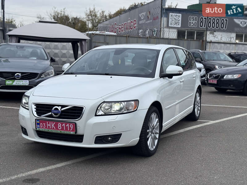 Volvo V50 2011