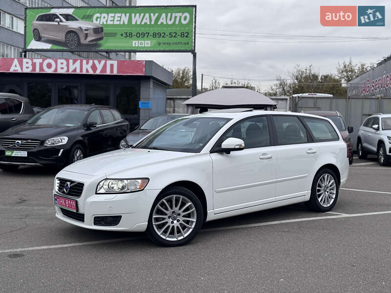 Volvo V50 2011
