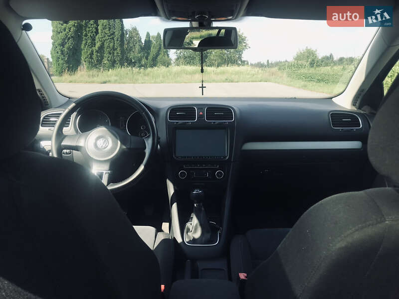 Volkswagen Golf 2011