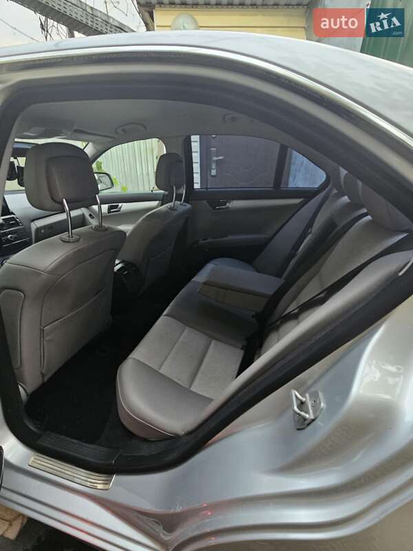 Mercedes-Benz C-Class 2008