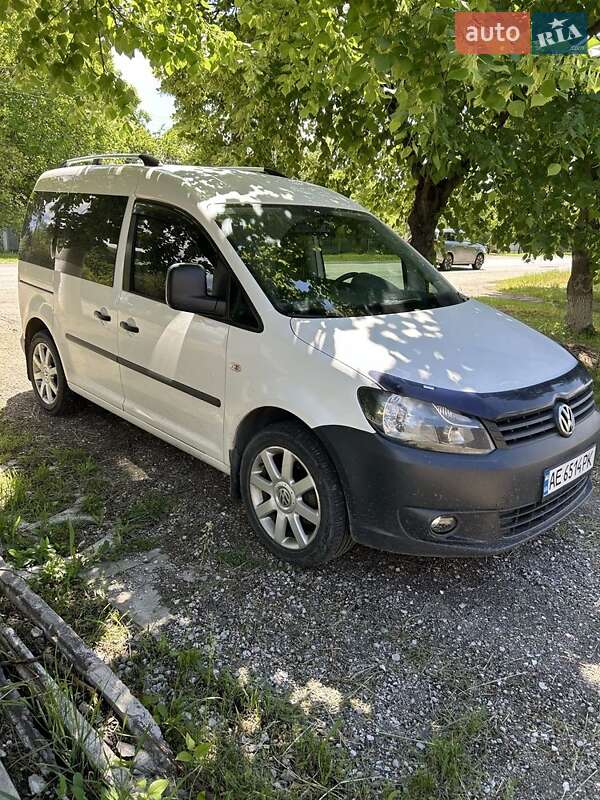 Volkswagen Caddy 2011