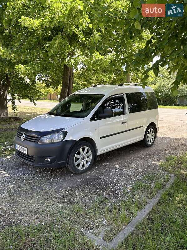 Volkswagen Caddy 2011