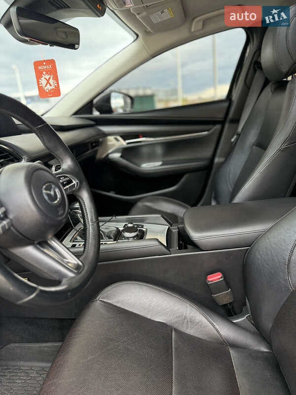 Mazda 3 2019