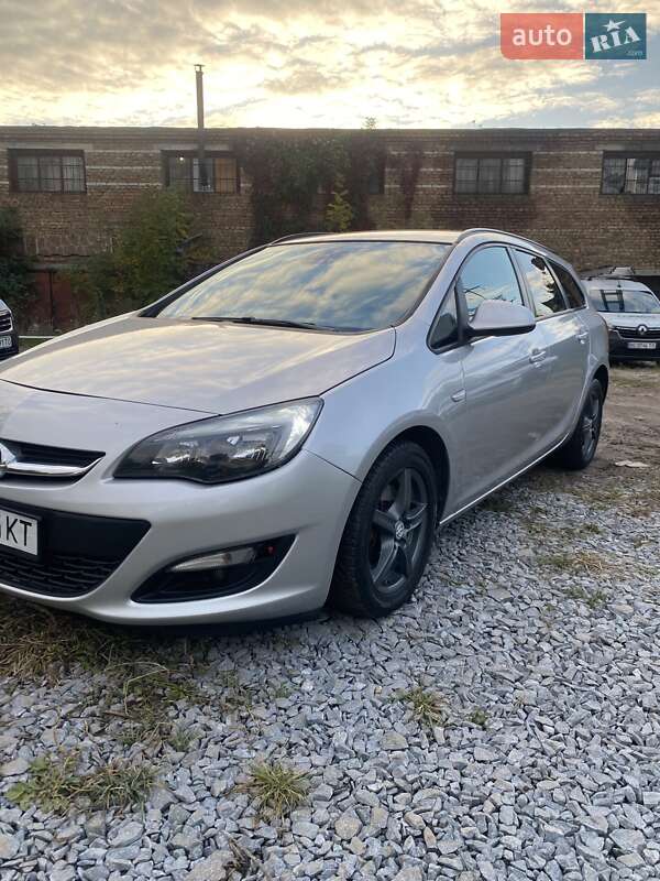 Opel Astra 2013