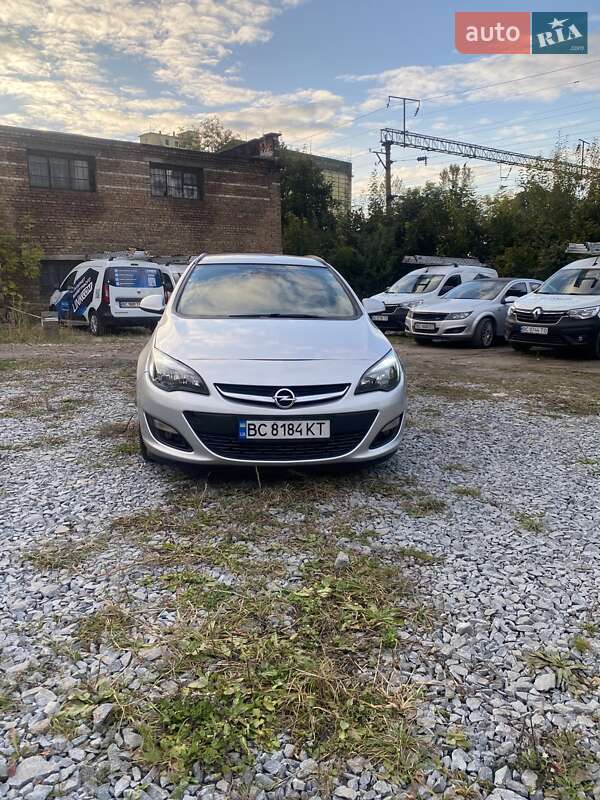 Opel Astra 2013