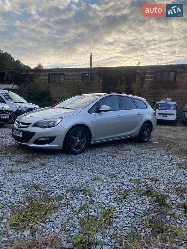 Opel Astra 2013