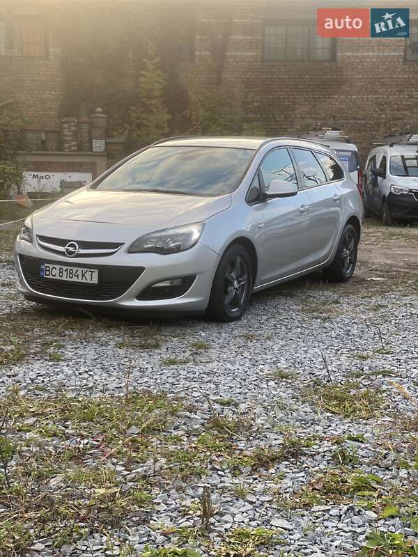 Opel Astra 2013