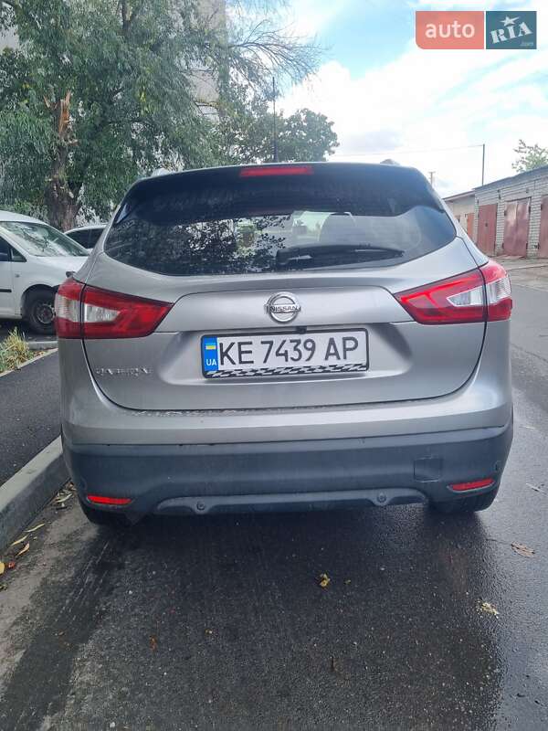 Nissan Qashqai 2015