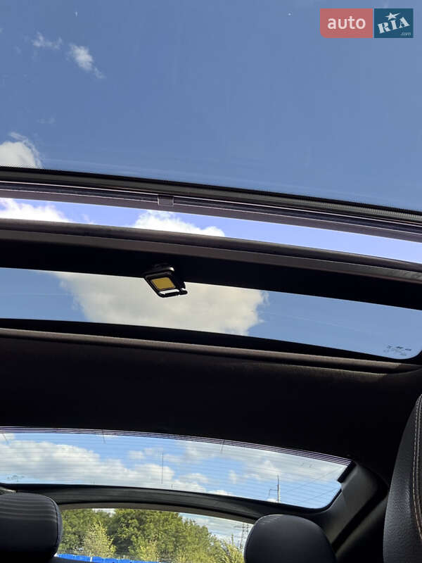 Hyundai Veloster 2016