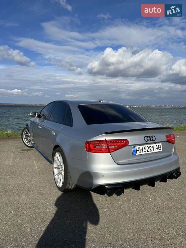Audi A4 2015