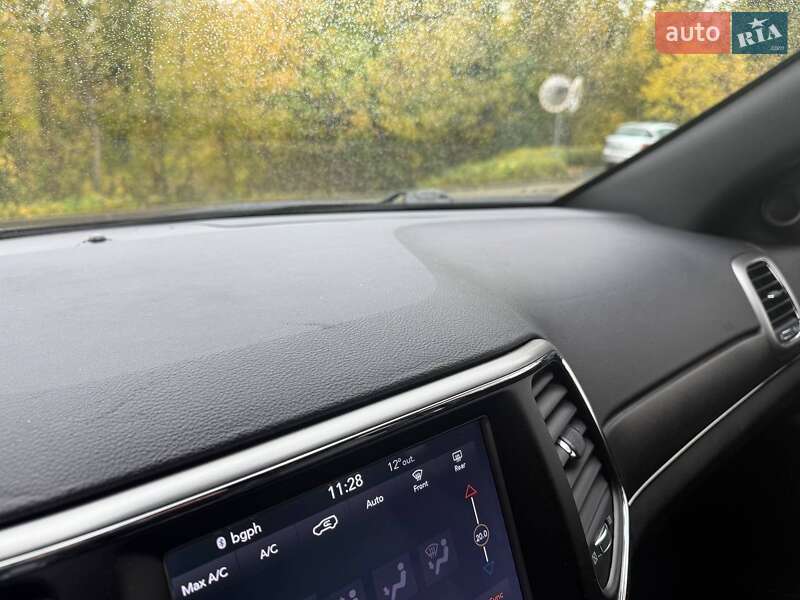 Jeep Grand Cherokee 2017