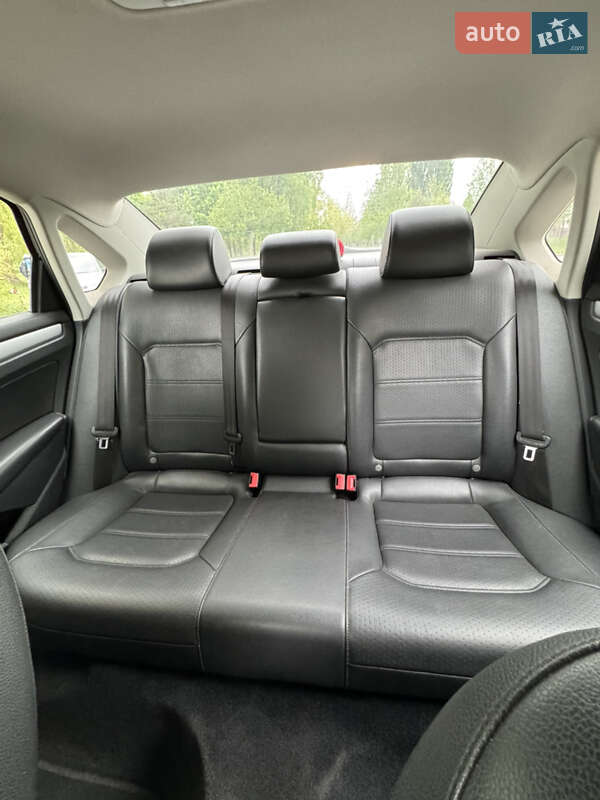 Volkswagen Passat 2012