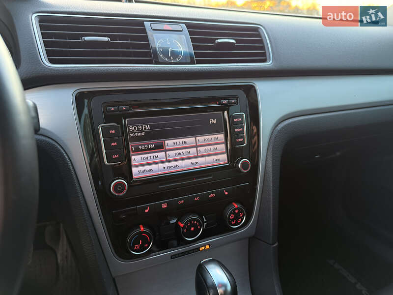 Volkswagen Passat 2012