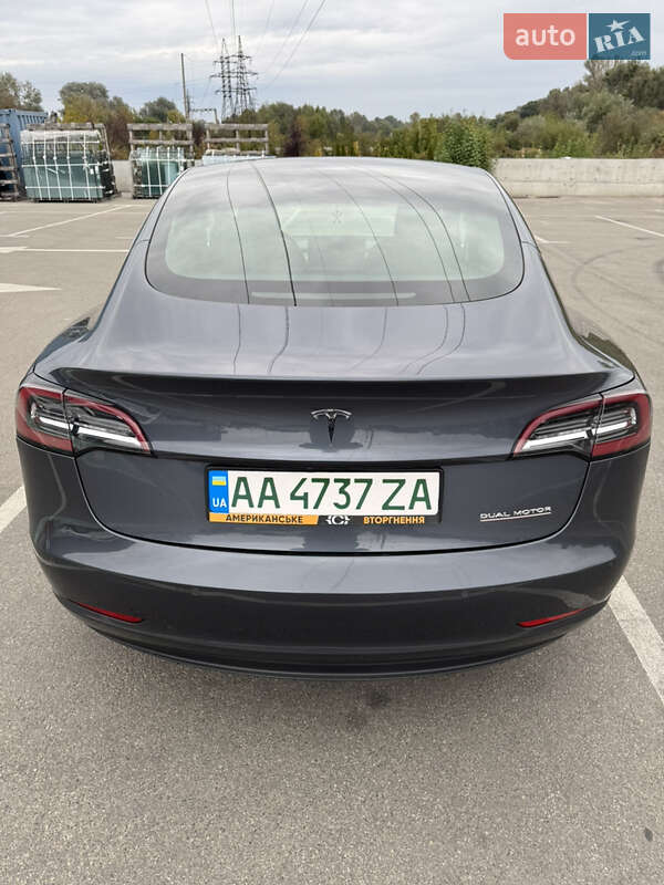 Tesla Model 3 2020