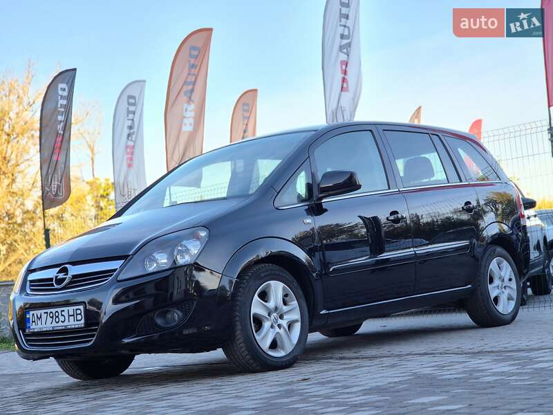 Opel Zafira 2011